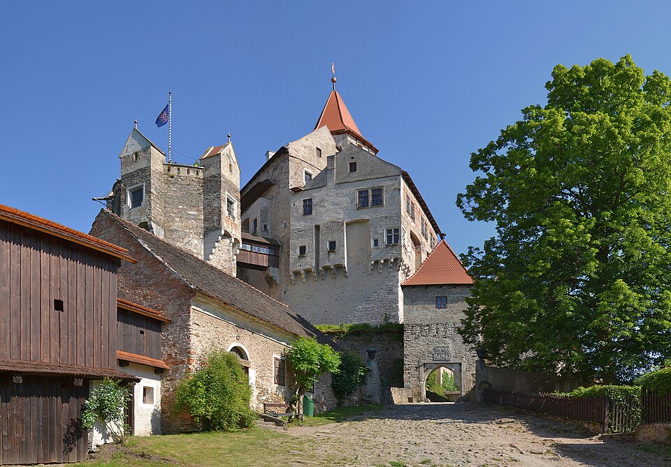 Photo: Pernštejn Castle (Pernstein), Moravia by Pudelek, licensed under the Creative Commons Attribution-  ShareAlike 4.0 International (CC BY-SA 4.0) license. Source: https://commons.wikimedia.org/wiki/File:Hrad_Pern%C5%A1tejn_(Pernstein)_-_by_Pudelek_4.JPG