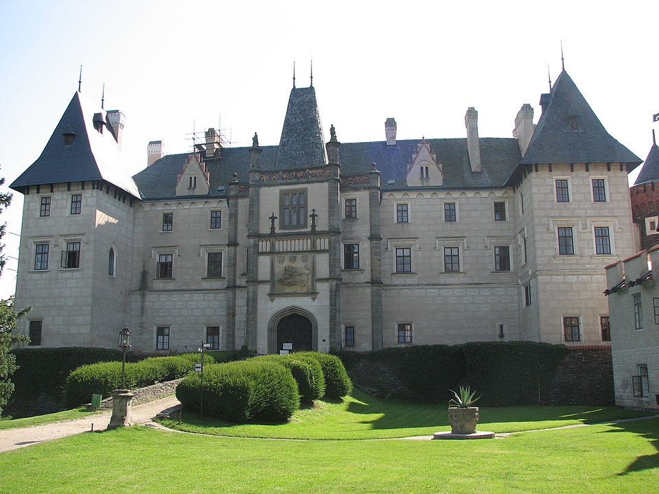 Žleby Castle, Czech Republic Photo: Mardoko, via Wikimedia Commons License: Creative Commons Attribution-ShareAlike 3.0 Unported (CC BY-SA 3.0) https://creativecommons.org/licenses/by-sa/3.0/