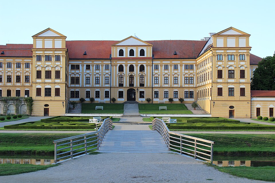 Jaroměřice nad Rokytnou Castle, Czech Republic Photo: Jan Polák, via Wikimedia Commons License: Creative Commons Attribution-ShareAlike 3.0 Unported (CC BY-SA 3.0) https://creativecommons.org/licenses/by-sa/3.0/