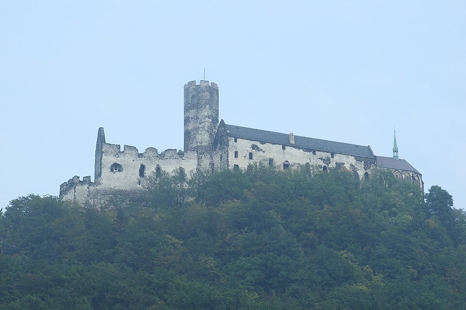 Bezděz Castle (Czech Republic) — photo by Kozuch. licensed under Creative Commons Attribution-Share Alike 3.0 Unported (CC BY-SA 3.0)