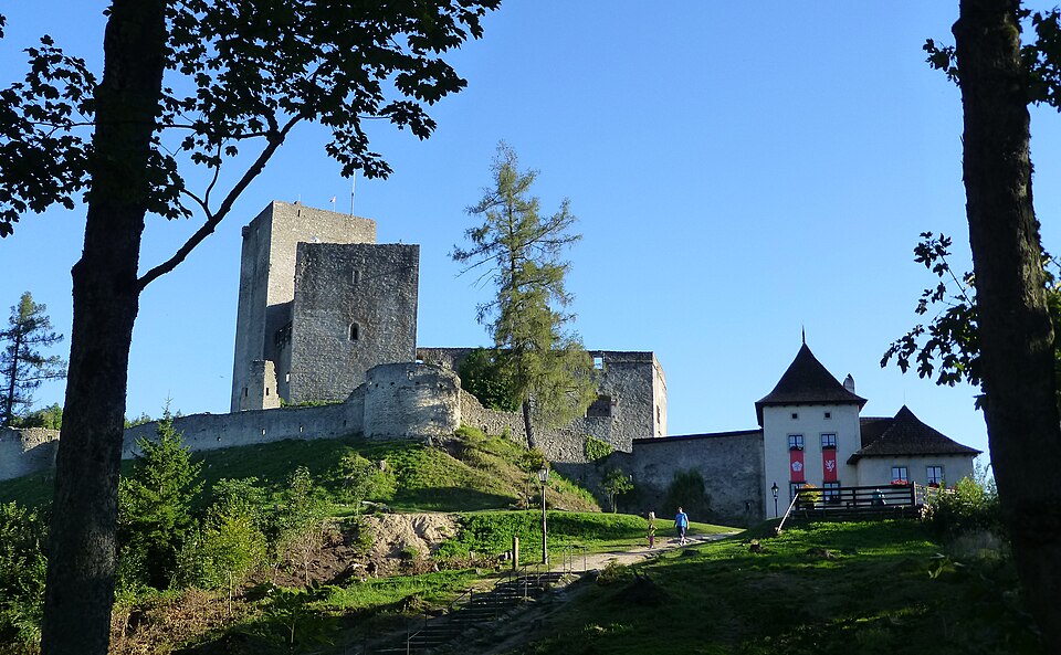 Landštejn Castle (Czech Republic) — photo by Jacquesverlaeken. licensed under Creative Commons Attribution-Share Alike 4.0 International (CC BY-SA 4.0)