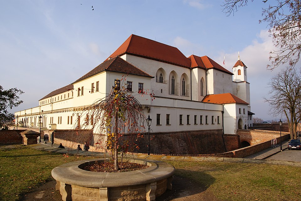 Photo: Špilberk Castle, Brno, Czech Republic Author: Bjalek Michal Source: https://commons.wikimedia.org/wiki/File:Hrad_%C5%A0pilberk_(Brno),_Brno_-_m%C4%9Bsto_208,_Brno.JPG License: Creative Commons Attribution-Share Alike 3.0 Unported (CC BY-SA 3.0)
