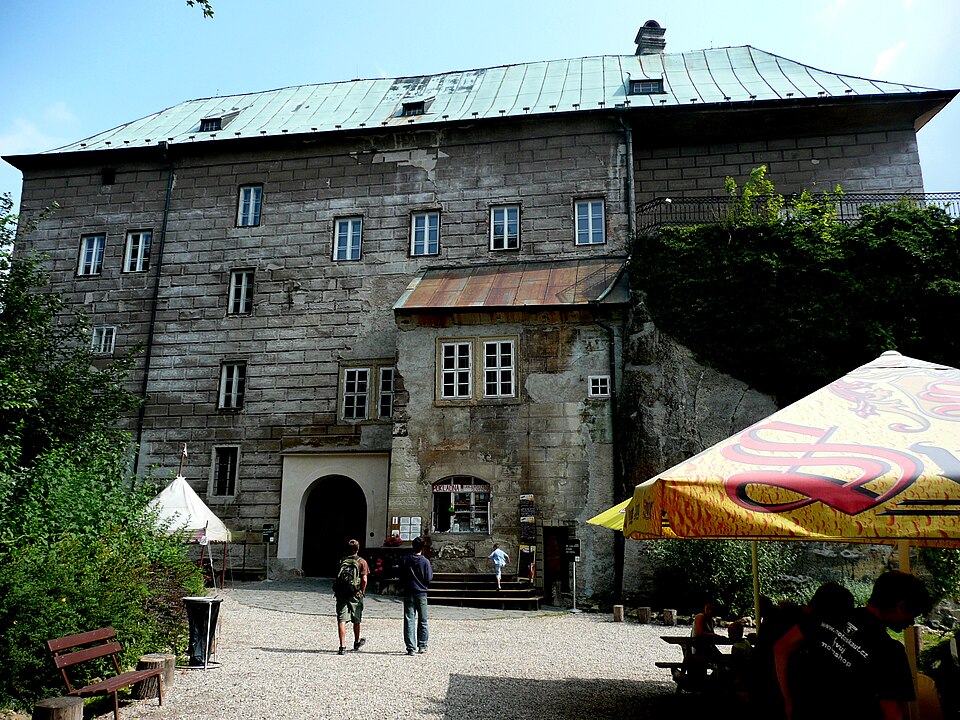 Photo: Houska Castle, Czech Republic Author: Petr Kratochvíl Source: https://commons.wikimedia.org/wiki/File:Hrad_Houska.JPG License: Creative Commons Attribution-Share Alike 3.0 Unported (CC BY-SA 3.0)
