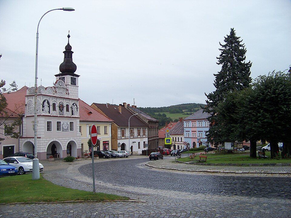 Image: Volyně – Náměstí Svobody, Czech Republic Author: ŠJůLicense: CC BY-SA 3.0 – https://creativecommons.org/licenses/by-sa/3.0/