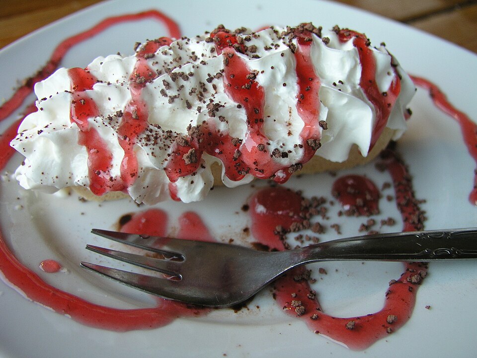 Image: “Rakvička with whipped cream (traditional Czech dessert)” Author: NillerdkLicense: Creative Commons Attribution 3.0 (CC BY 3.0) https://creativecommons.org/licenses/by/3.0/