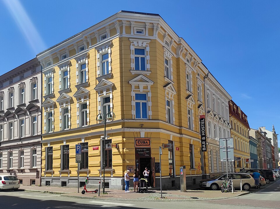 Cuba Bar & Hostel (České Budějovice, Czech Republic) — photo by Jana Sekyrová — licensed under CC BY-SA 4.0 —https://creativecommons.org/licenses/by-sa/4.0/