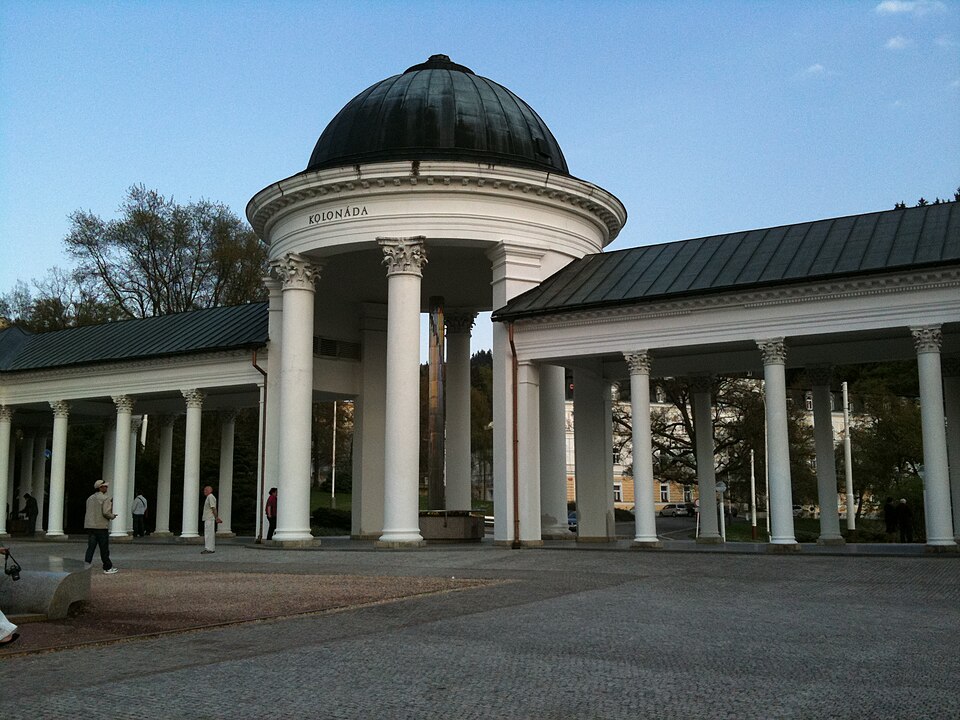 Mariánské Lázně, Czech Republic — photo by Eva Rešová / Wikimedia Commons / CC BY 3.0Licensed under the Creative Commons Attribution 3.0 Unported license (CC BY 3.0). Source originally published on Panoramio and archived via Wikimedia Commons. No changes were made to the image.