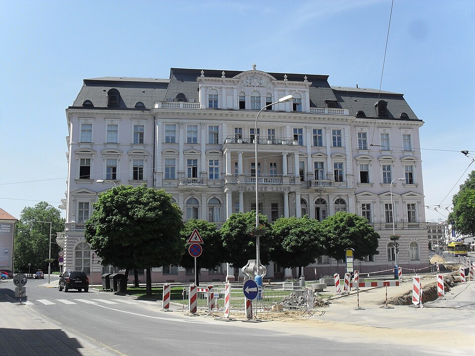Photo: PodLampou / Wikimedia Commons / CC0 1.0 (Public Domain)
