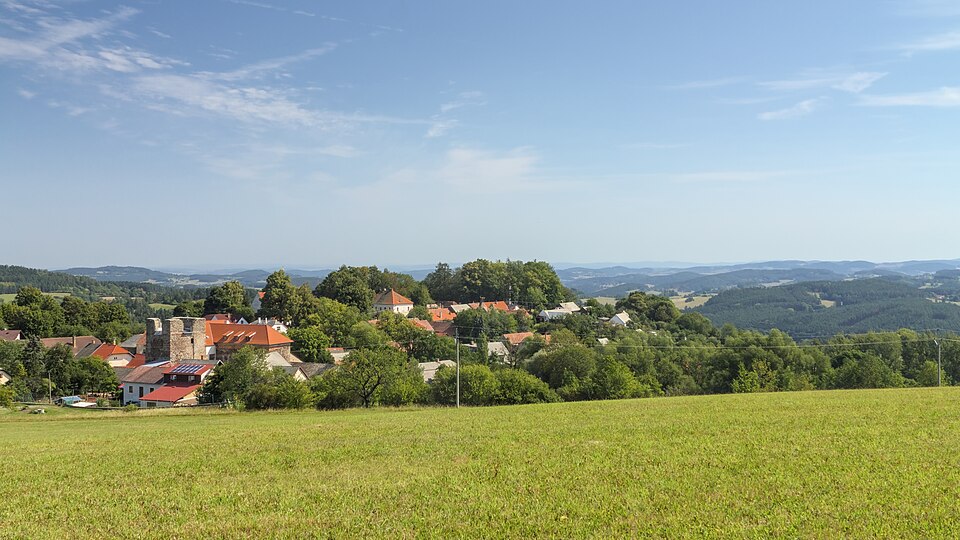 Photo: Miloslav Rejha / Wikimedia Commons / CC BY 4.0 Source: Wikimedia Commons – Dobrš