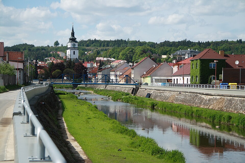 Photo: Jiří Sedláček / Wikimedia Commons / CC BY-SA 4.0 Source: Wikimedia Commons