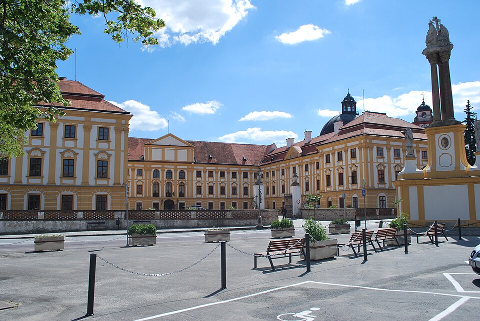 Photo: Aleš Pouchlý / Wikimedia Commons / CC BY-SA 3.0 Source: Wikimedia Commons