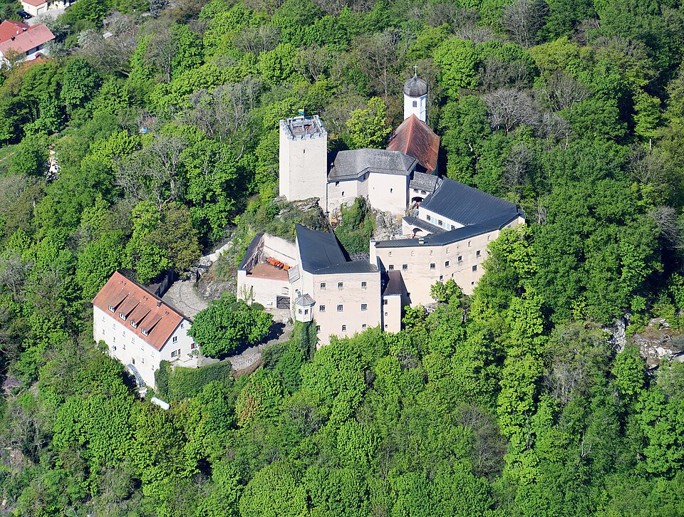 Photo: Carsten Steger / Wikimedia Commons / CC BY-SA 4.0 Source: Wikimedia Commons