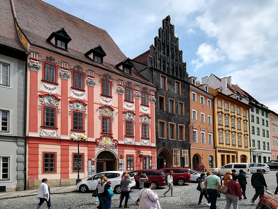 Photo: H.Helmlechner / Wikimedia Commons / CC0 1.0 Source: Wikimedia Commons